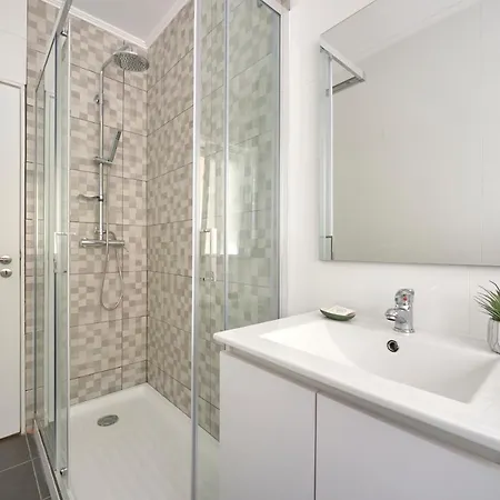 Апартаменти Enjoy The Sunny Balcony, By Timecooler *