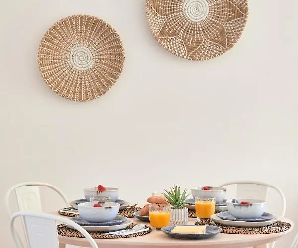 Enjoy The Sunny Balcony, By Timecooler * Лиссабон