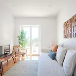 Апартаменты Enjoy The Sunny Balcony, By Timecooler *